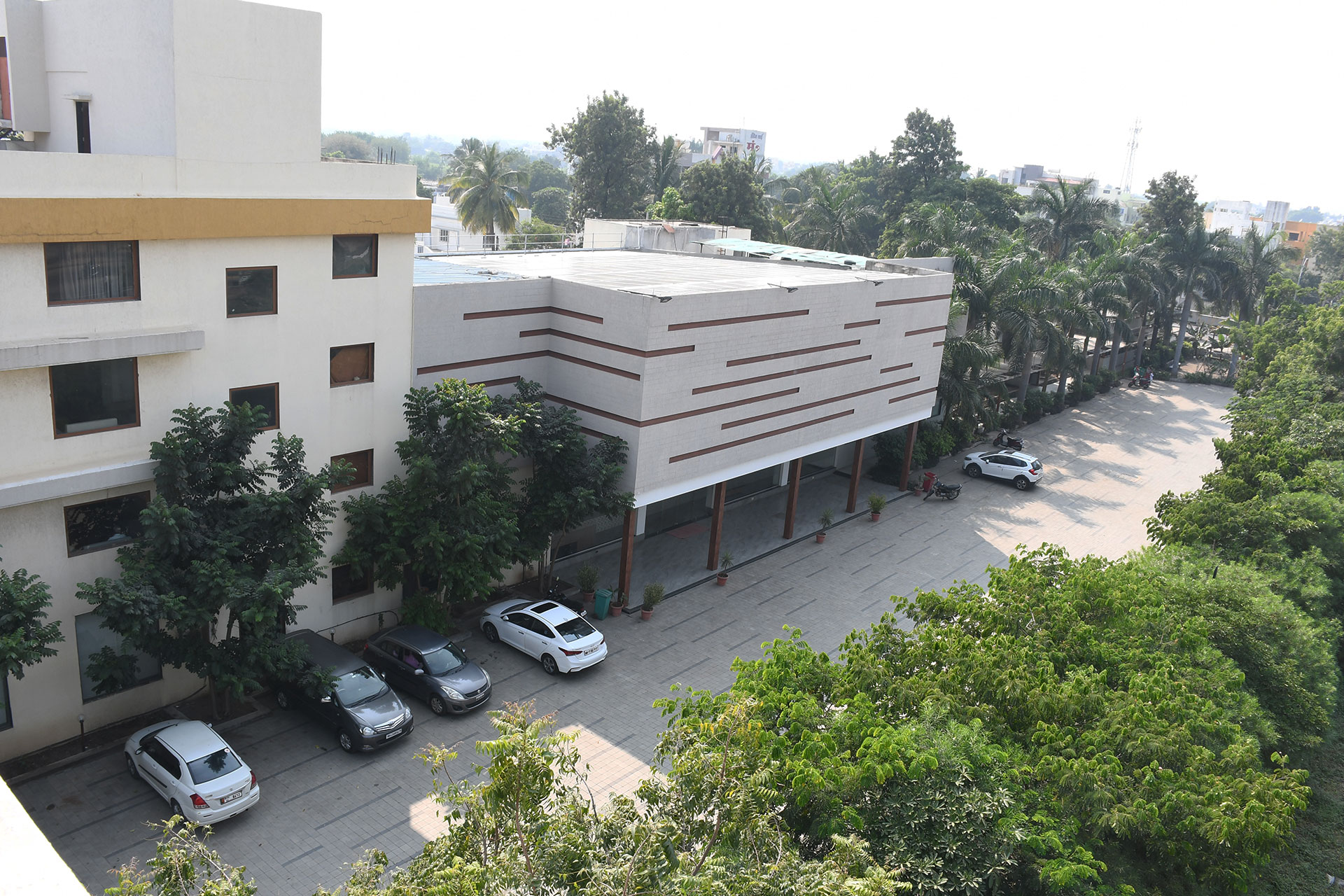 Pushpak Resort Shirdi - Luxury Hotel